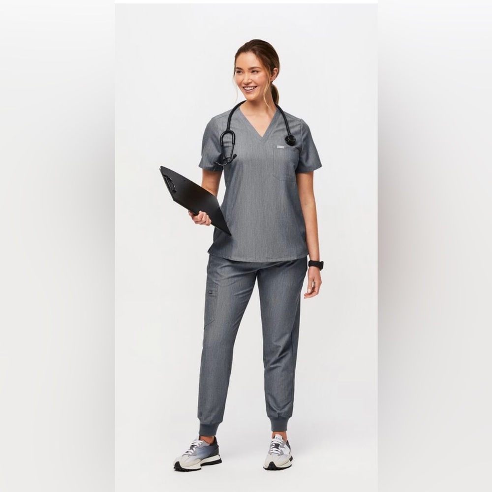 FIGS - graphite grey scrubs